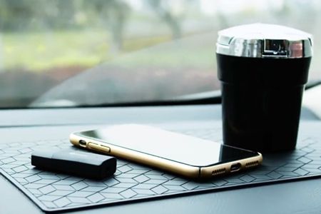 汽車(chē)硅膠防滑墊